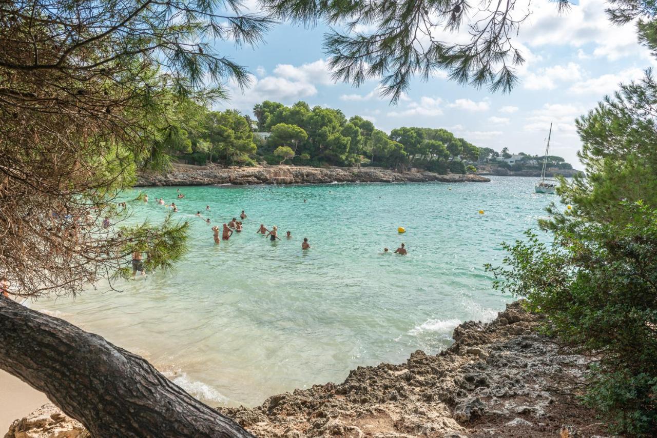 En La Primera Linea De La Playa Cala Gran Cala d'Or (Mallorca)
